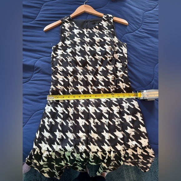 J. Crew 100% Silk Black and White Houndstooth Mini Dress, Size 000 - Picture 7 of 8